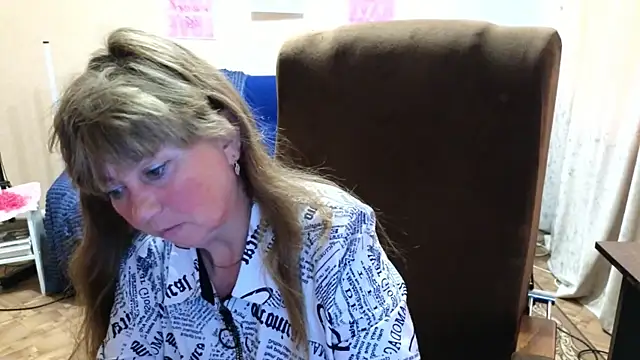 Melania Cook online show from July 17, 3:38 pm