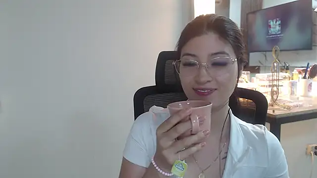 theaPearl online show from June 30, 11:48 pm