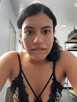  sweetnenus  online show from June 2, 3:35 pm