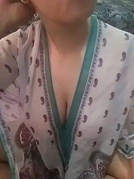 spicydalou3a online show from June 28, 8:32 am