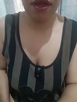 spicydalou3a online show from June 18, 3:06 pm