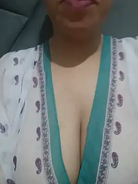 spicydalou3a online show from July 14, 5:01 am
