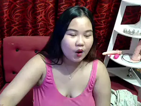 hotchickgirl online show from July 28, 2:46 pm