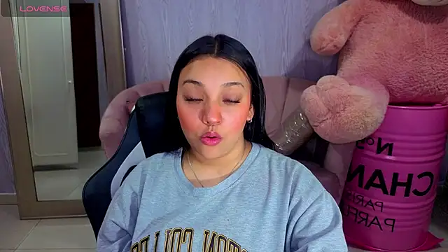 lia harper t online show from June 28, 3:02 am