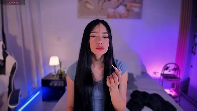ludovikasallow online show from May 14, 3:40 pm