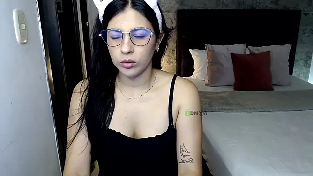 isa cruzx online show from July 14, 9:41 pm