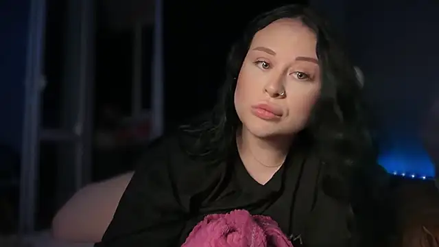 Sofi  Si online show from June 25, 7:26 pm