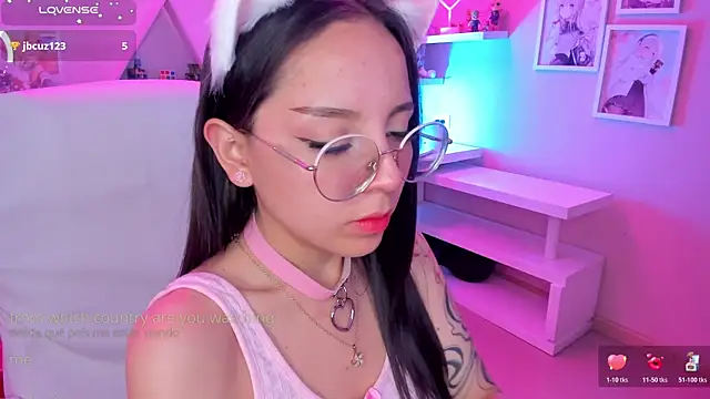 kitty patitas suavesss online show from July 12, 1:28 am