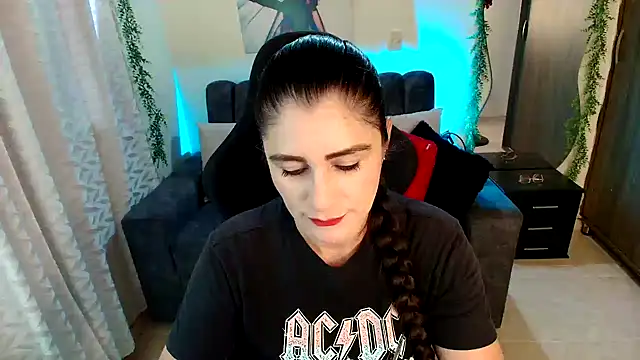 LUCYMILF SEXY online show from July 31, 6:09 pm