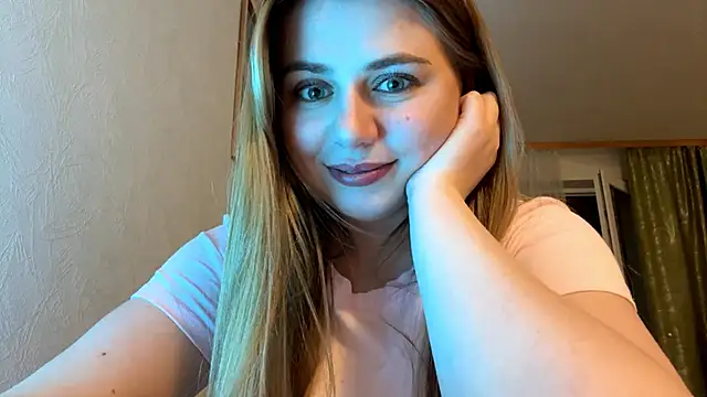 Melarose85 online show from May 4, 9:51 pm