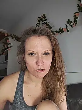 Candy Cougar online show from June 20, 7:01 am