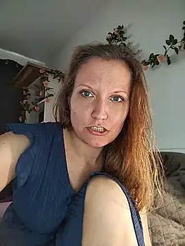 Candy Cougar online show from June 22, 7:05 am