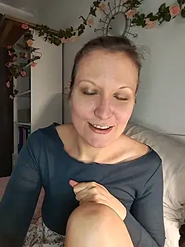 Candy Cougar online show from June 6, 7:03 am