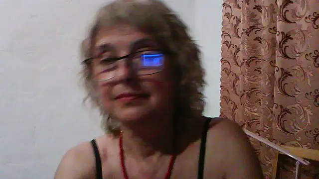ElizabethGorden online show from July 16, 6:34 pm