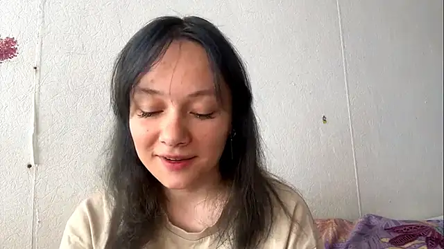 SharellBehrend online show from May 5, 1:36 pm