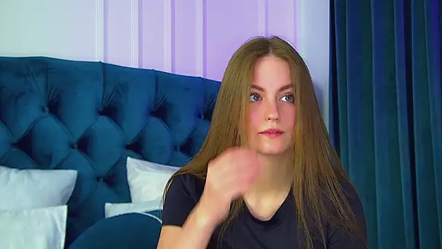 SofiaSarvains online show from July 16, 6:23 pm