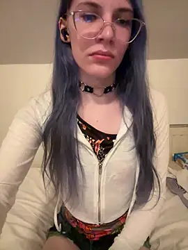 femboykittyxo online show from July 18, 9:28 pm
