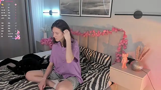 CortneyCagey online show from June 12, 7:49 am