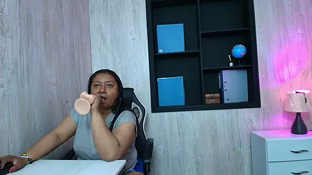 Rachell Carter online show from May 31, 5:02 am