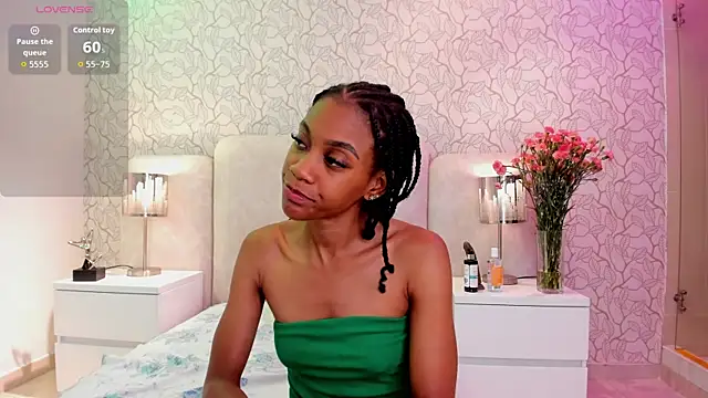 Hannah Williams  online show from June 3, 2:33 pm
