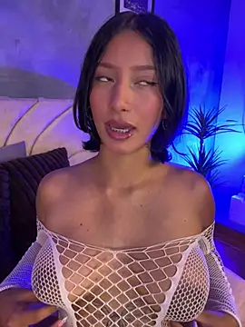 yazmin rouse  online show from July 17, 2:38 am