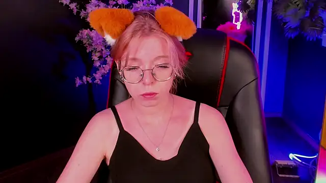 FoxxyyPolly online show from July 14, 5:12 am