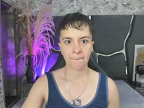 Hanna Hott11 online show from July 10, 4:35 am