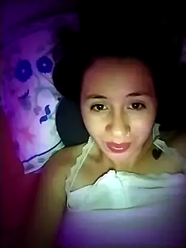 Annie loveer online show from June 25, 4:45 am
