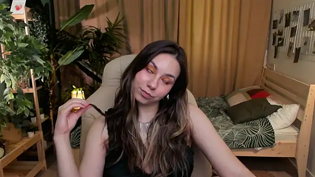 Gia Skova online show from June 4, 7:35 am