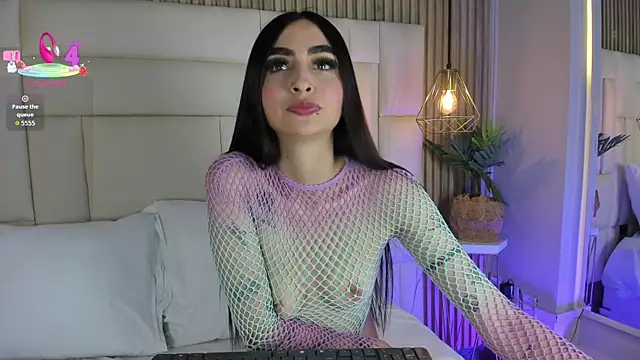 Martina Gracex online show from July 15, 5:50 pm