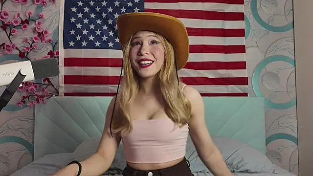 loveamandalove online show from June 3, 10:37 pm