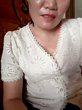 -Trici- online show from July 8, 8:38 am