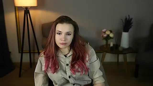 ErleneVanlier online show from May 9, 6:04 am