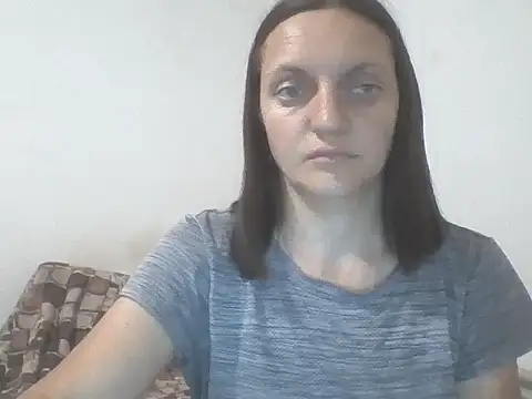 Kimmy Webb online show from June 5, 6:14 pm