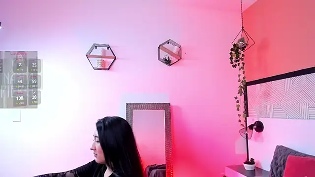 Nayla Pierce online show from June 3, 2:33 pm