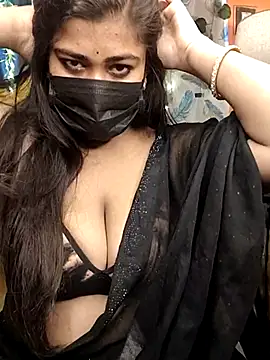 Trending-Desigirls online show from August 3, 1:53 am
