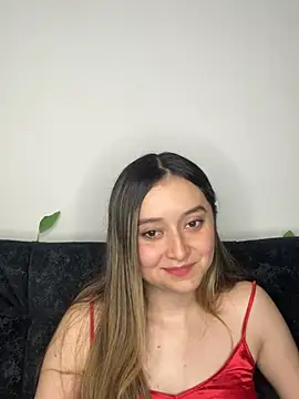 Sarisloves online show from August 5, 1:01 am