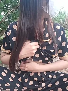 Emilysexy cut online show from July 14, 11:05 am