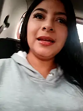 ariana foxx  online show from July 2, 12:55 pm