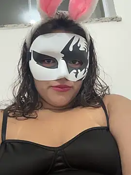 cherrybr01 online show from June 8, 1:28 am