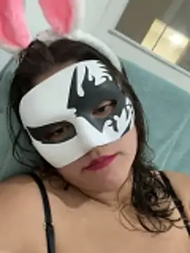 cherrybr01 online show from June 7, 1:34 am