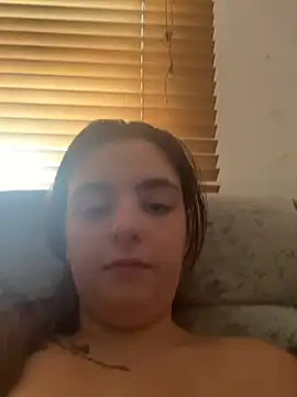 LexiXXoo online show from July 8, 8:05 am