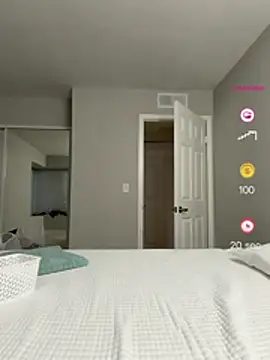 libbylaguna online show from July 14, 3:22 am