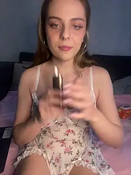 alinadesire online show from June 3, 2:12 am