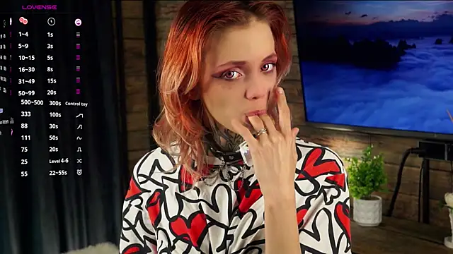 ShadowEllie online show from June 3, 9:32 am