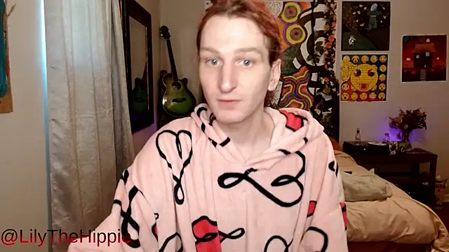 lilythehippie online show from June 3, 5:07 pm