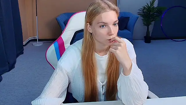 lightshynes online show from June 8, 7:42 am