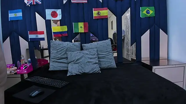 Sofia SyS online show from July 4, 2:02 pm