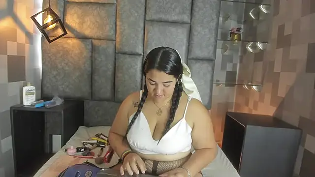 Ainoa Ruiz online show from June 3, 2:18 pm