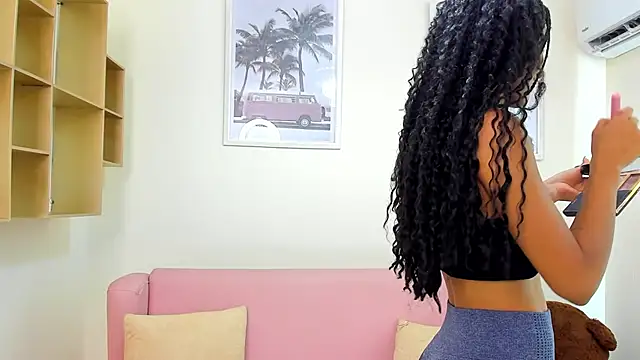 iris blair  online show from June 3, 1:01 pm